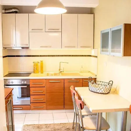 Apartment Sweet #center# *